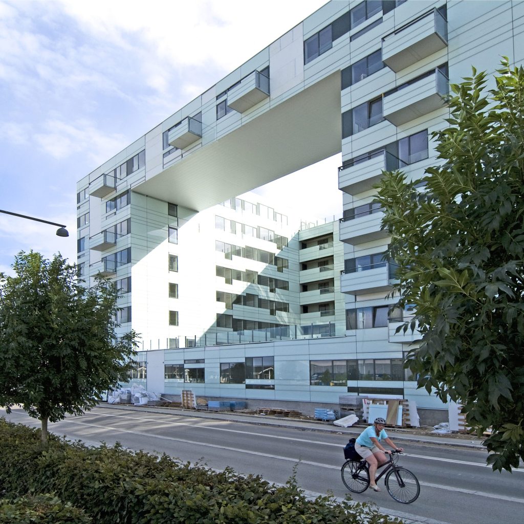 Brohuset_0311_rettet_op-aspect-ratio-872-872