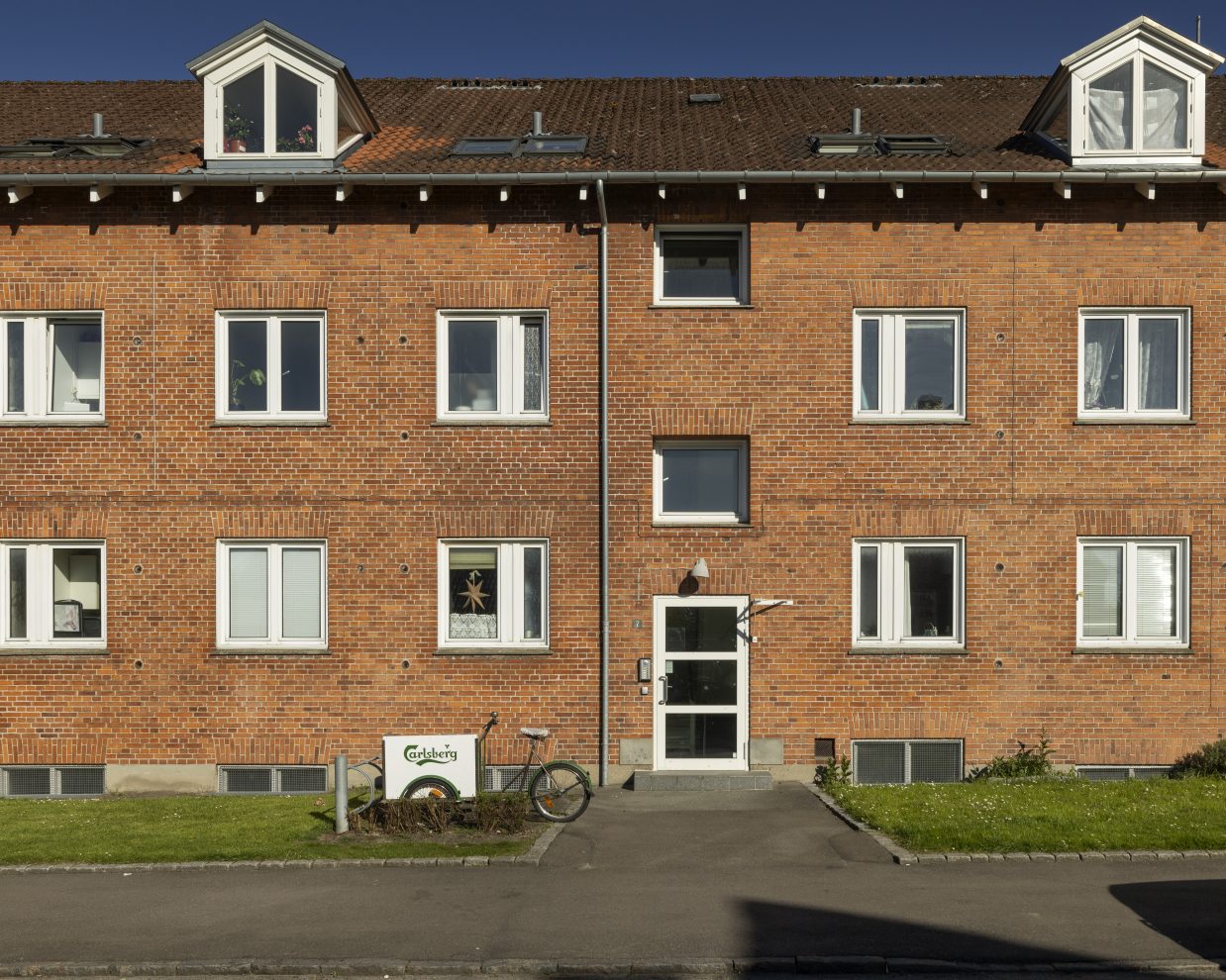 SAB-Lolikhuse-Maj-2024-6-1-aspect-ratio-1238-990