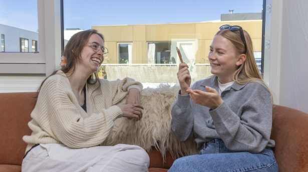 Q1A5853-copy-aspect-ratio-615-345